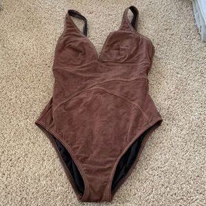 One piece bathing suit